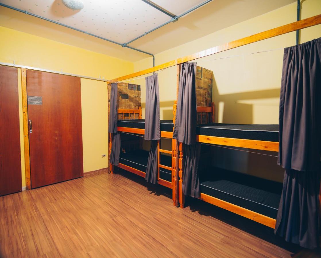 Brazilian Cult Hostel Курітіба Екстер'єр фото